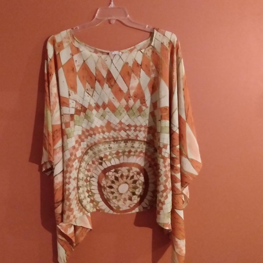 Esmeralda fashions tie dye look top